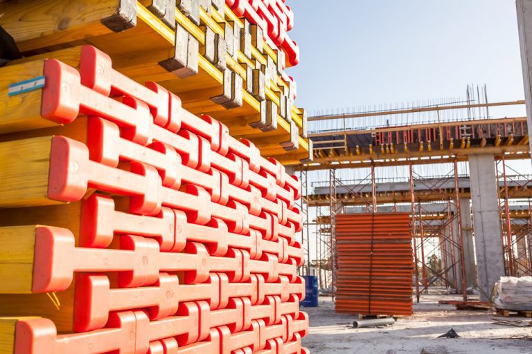 תבניות ליציקת בטון