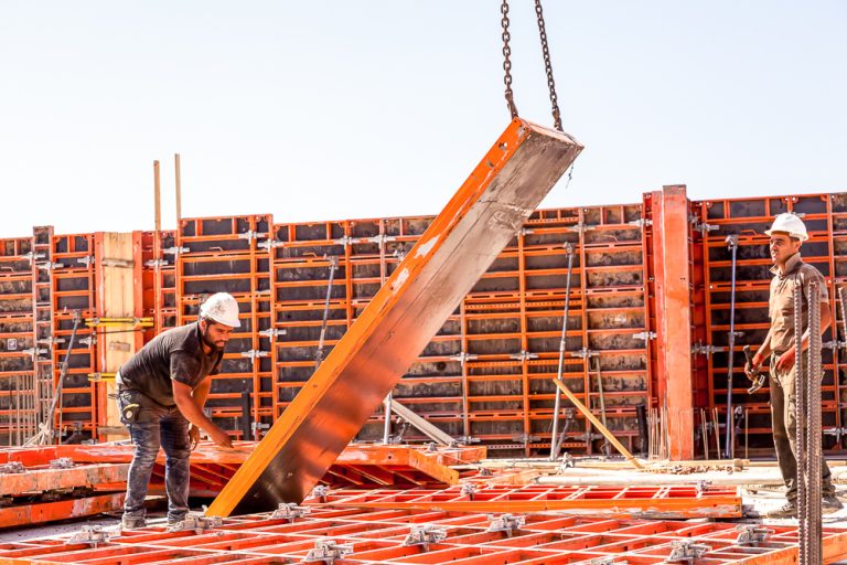 מגדלי אקרוו | אקרו | אקרו