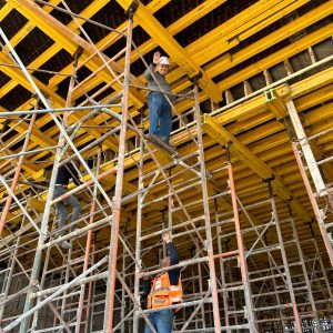 השכרת אקרו - השכרת מגדלי אקרו
