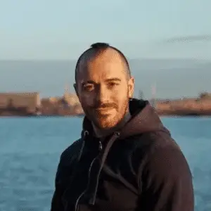 גיל שניידר  